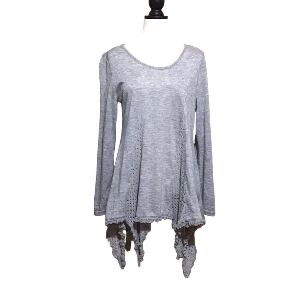 Monoreno Gray Handkerchief Hem Boho Tunic Top‎ M